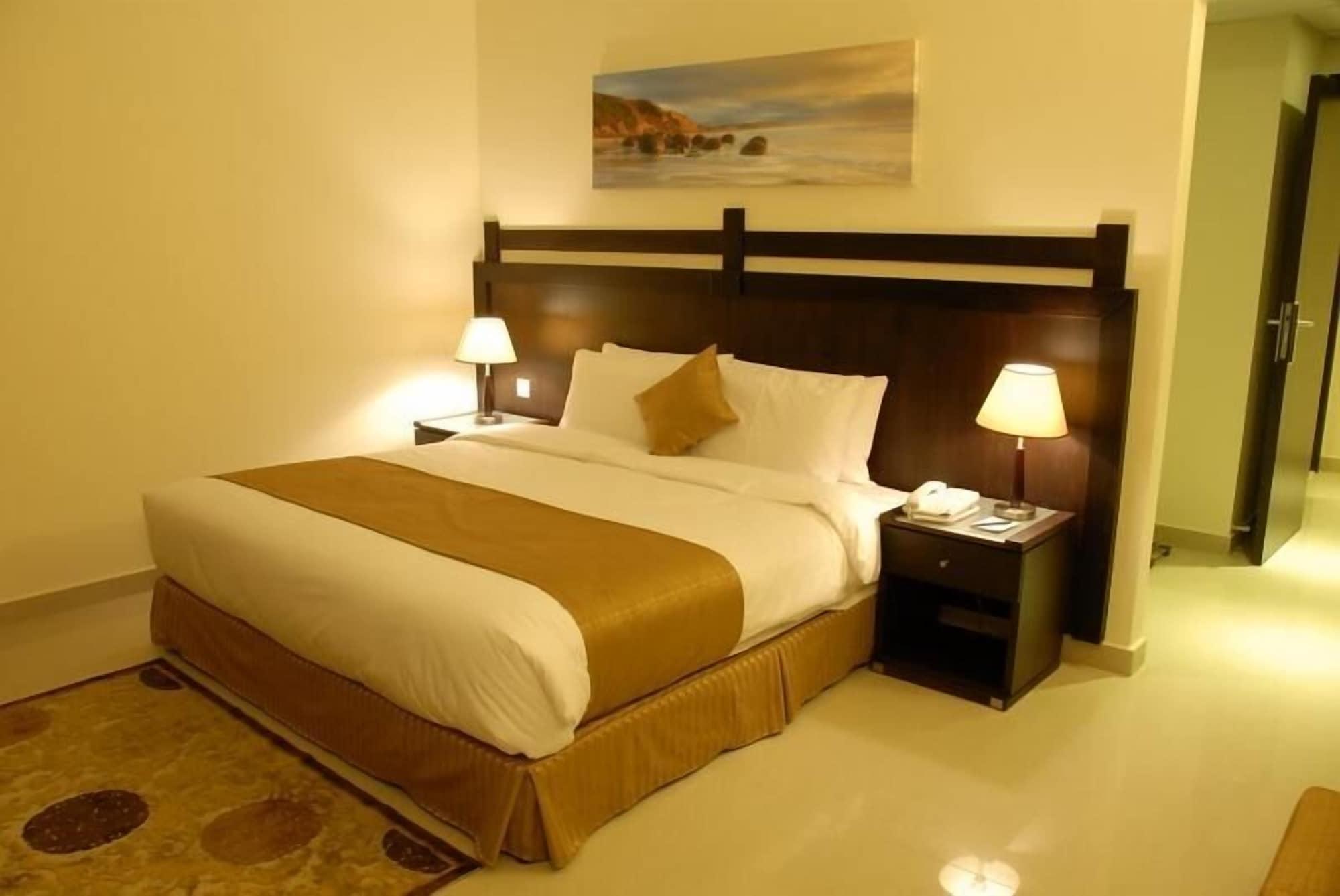 Al Hayat Hotel Suites Charjah Chambre photo