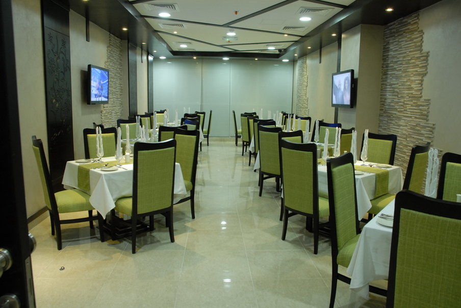 Al Hayat Hotel Suites Charjah Restaurant photo